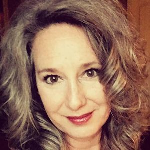 Meet your Posher, Lynette